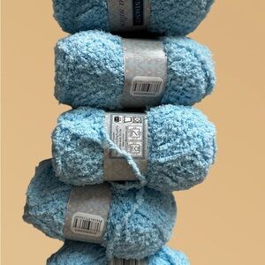 NWT SUNDANCE five scones yarn